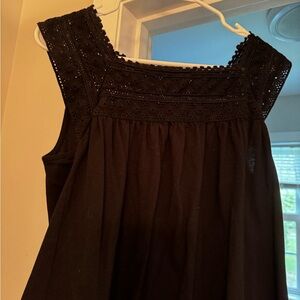 Banana republic black shell with lace trim